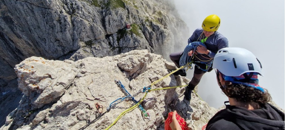 Dalla cura dei materiali ai rischi, la 41esima del corso di arrampicata su roccia del Cai